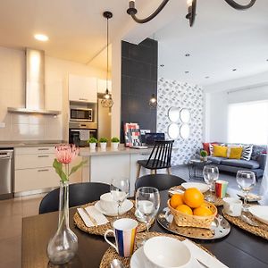 Stylish 2 Bedroom AC Wifi Terrace Attic in Valencia Center